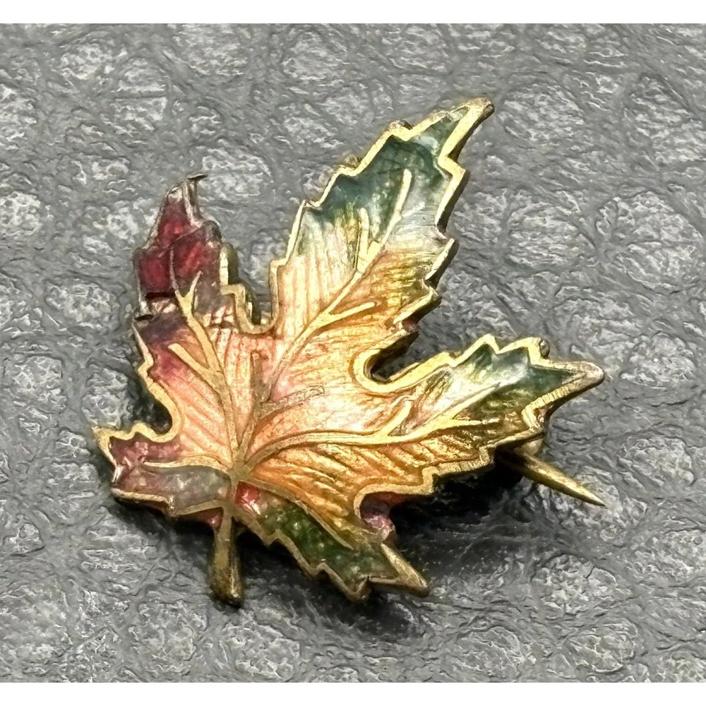 Vintage Maple Leaf Enamel Small Lapel Pin Multicolor Gold Tone C Clasp Canada
